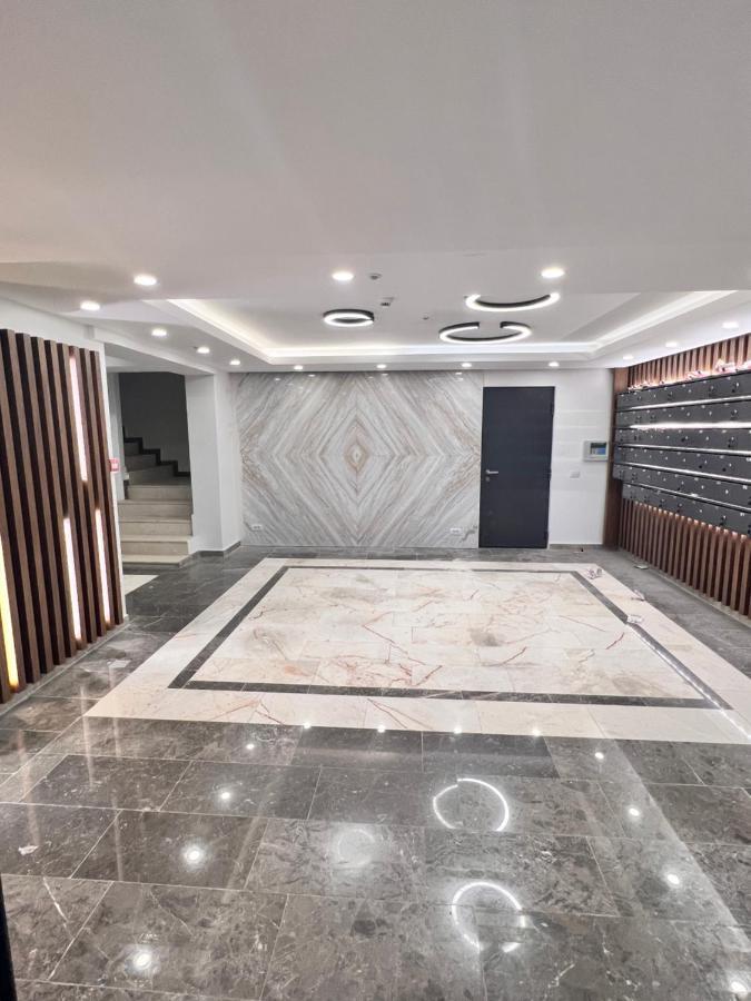 Kitty Studio Sunset Lake Apartment Mamaia Luaran gambar
